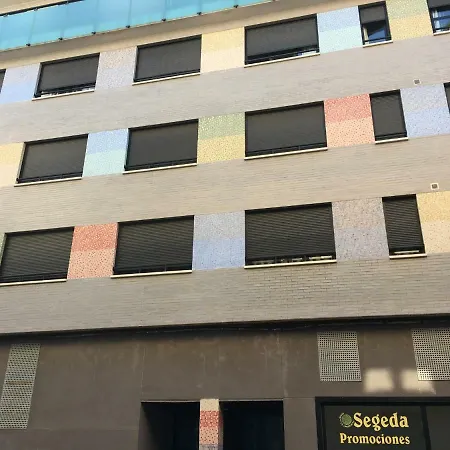 Segeda - Apartamento Con Calefaccion Y Wifi Gratuito דירה קלטאיוד